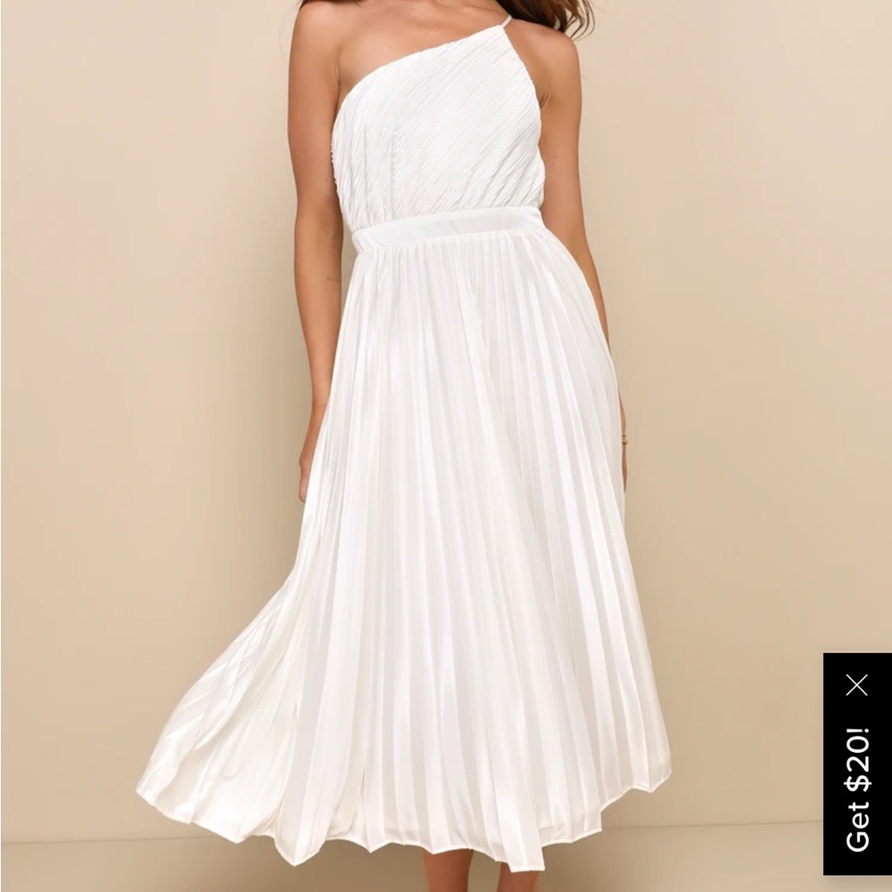 Lulu’s Ivory one shoulder midi dress